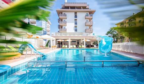 hotel-alexander en pool 022